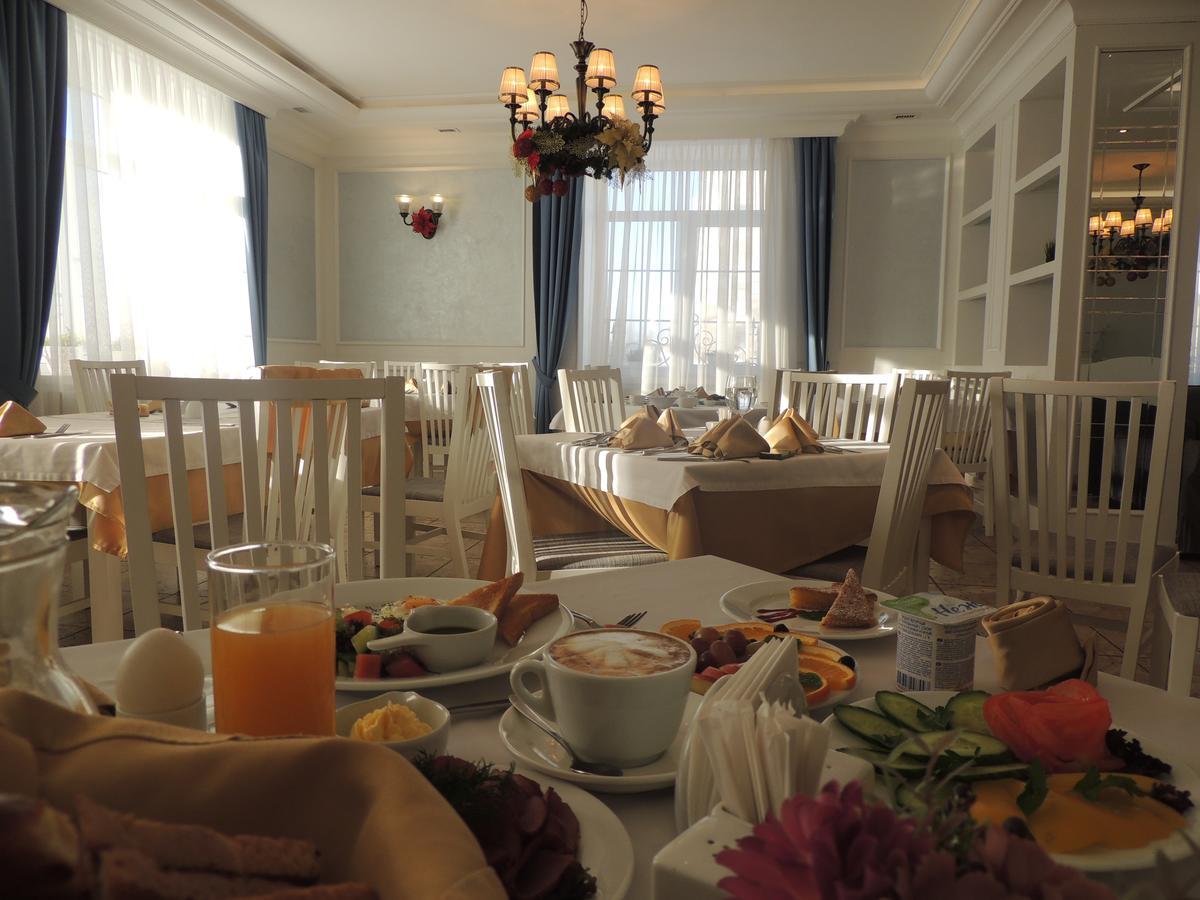 Hotel Monaco Astana Ngoại thất bức ảnh
