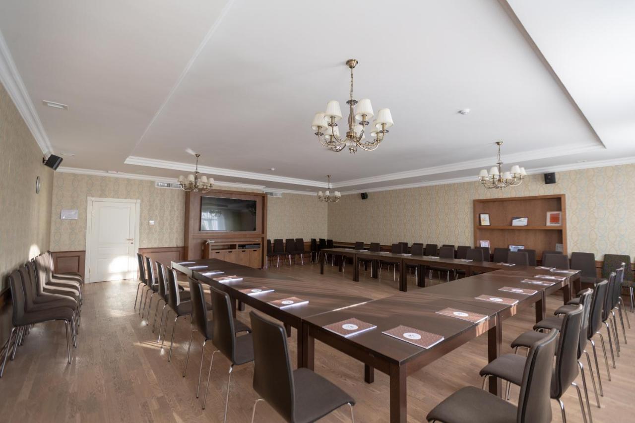 Hotel Monaco Astana Ngoại thất bức ảnh